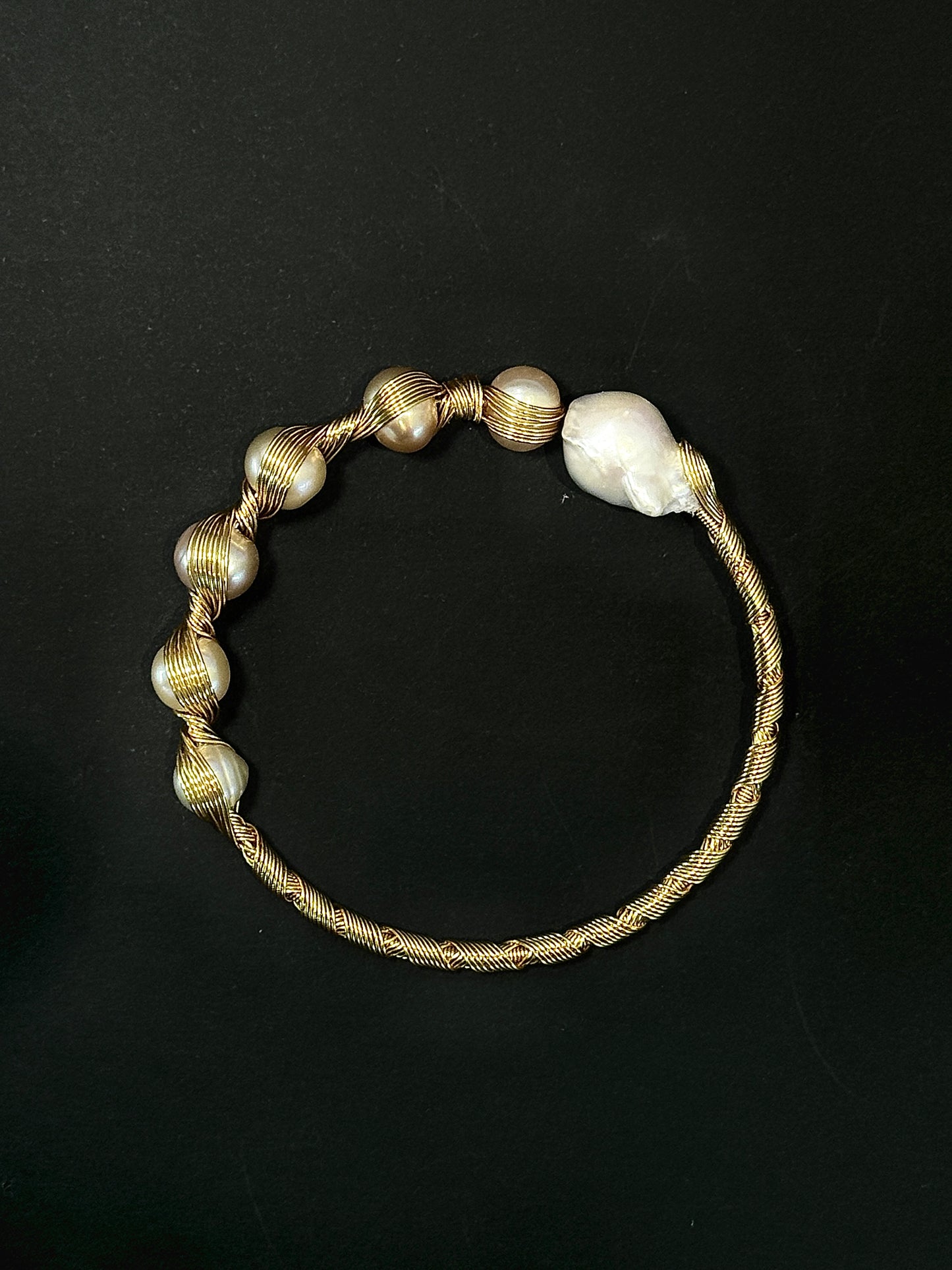 Handcraft with Pearl - Solar Coral Vein