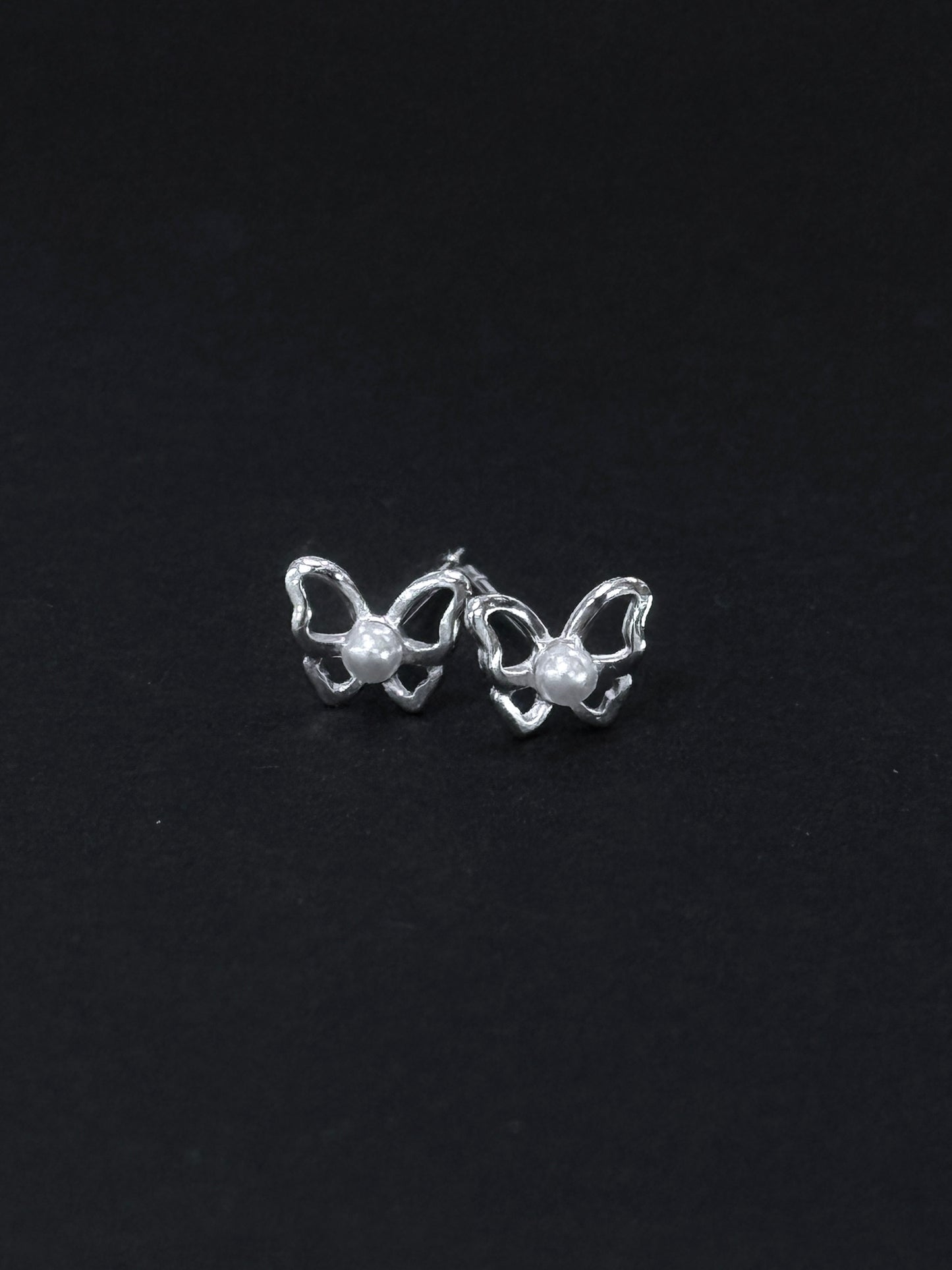 Sterling Silver studs - Pearl Flutters