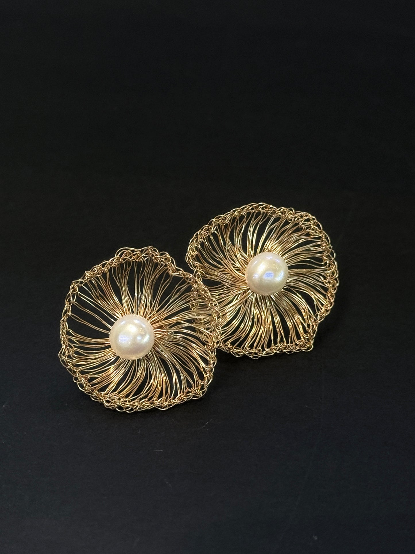 Handcraft with Pearl - Sun lace Pearl Studs