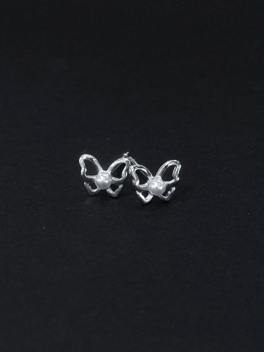 Sterling Silver studs -  Pearl Flutters