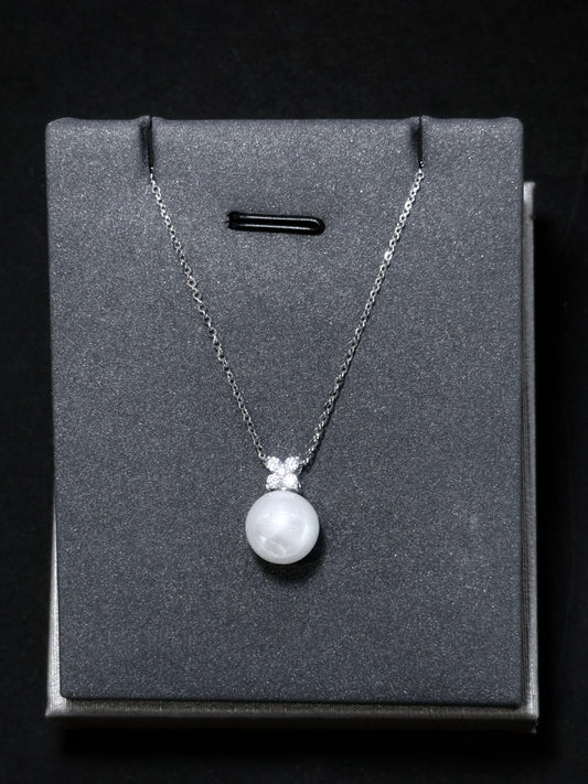 Sterling Silver Necklace - Trinity Bloom